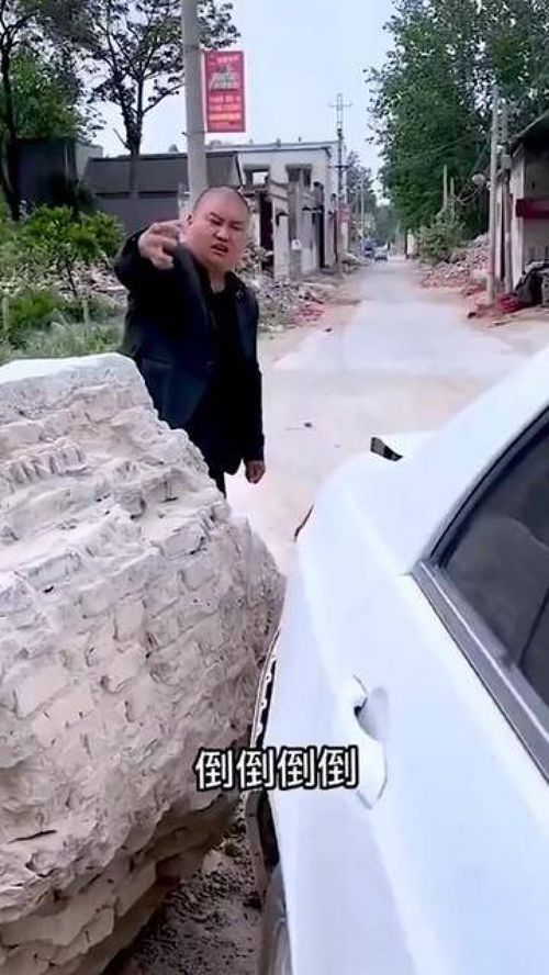 汽车小划痕补漆多少钱 汽车小划痕补漆多少钱