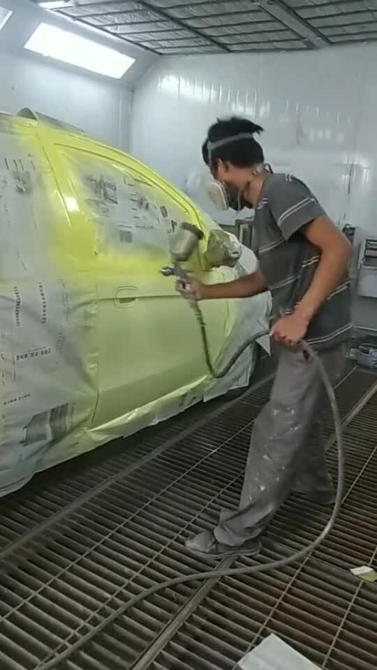 汽车喷漆工资多少 汽车喷漆工资多少