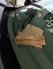 拆汽车后玻璃多少钱一天(汽车后玻璃拆装费用详解,一天拆换需要多少钱? 拆汽车后玻璃多少钱一天(汽车后玻璃拆装费用详解,一天拆换需要多少钱?