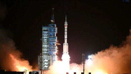 广东多地拍到耀眼发光体 专家回应(广东多地拍到耀眼发光体,专家揭秘真相) 广东多地拍到耀眼发光体 专家回应(广东多地拍到耀眼发光体,专家揭秘真相)