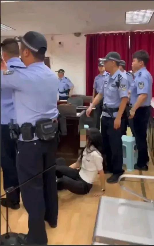 日本警察与住持性侵女高中生被捕(日本警察与住持性侵女高中生被捕事件深度解析) 日本警察与住持性侵女高中生被捕(日本警察与住持性侵女高中生被捕事件深度解析)
